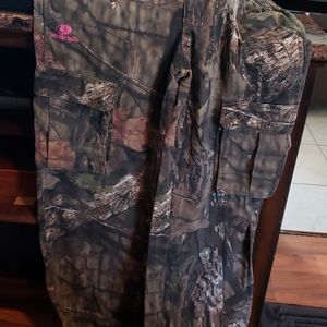 Ladies camo pants